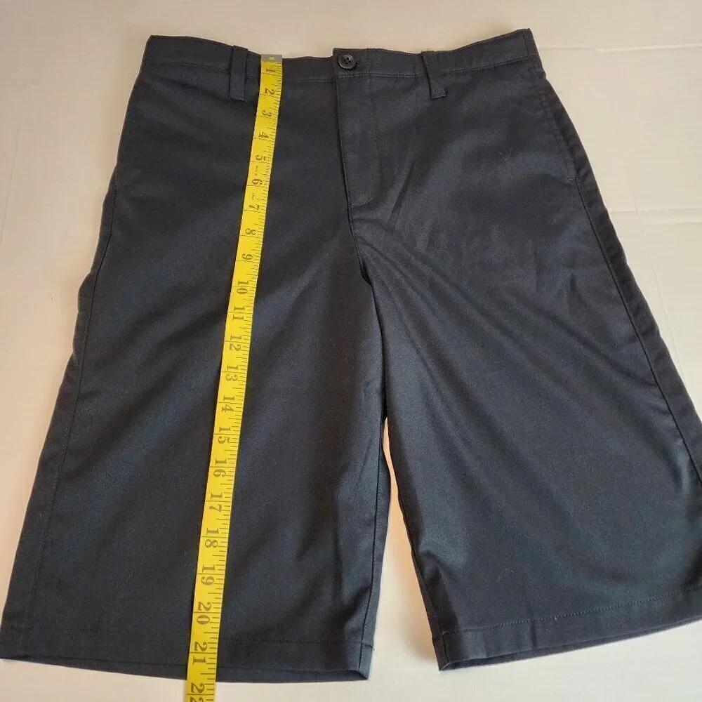 Under Armour sz 18 teen boy black performance shorts